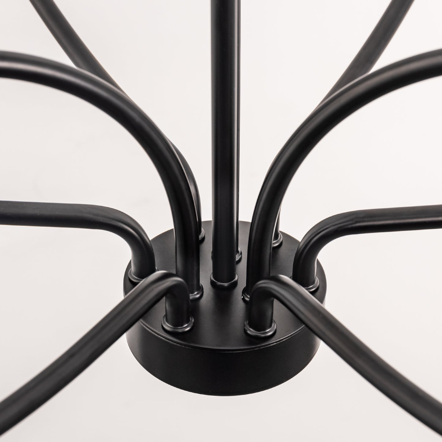 YANSUN 9-Light Black Large Circle Chandelier, 28.5-Inch Round Ring Wagon Wheel Pendant Light for Dining Room or Living Room