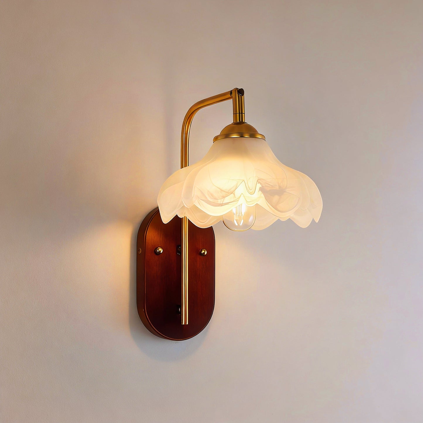 YANSUN 1-Light Vintage Wall Sconce Wood Grain Backplate Copper Finish Metal and Glass Indoor Wall Light with E26 Socket